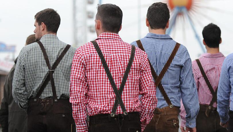 Der 1. Mai wird traditionell in Tracht begrüßt. Der 1. Mai wird traditionell in Tracht begrüßt.