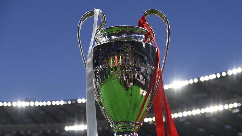 Das Objekt der Begierde: Der Champions-League-Pokal. Das Objekt der Begierde: Der Champions-League-Pokal.