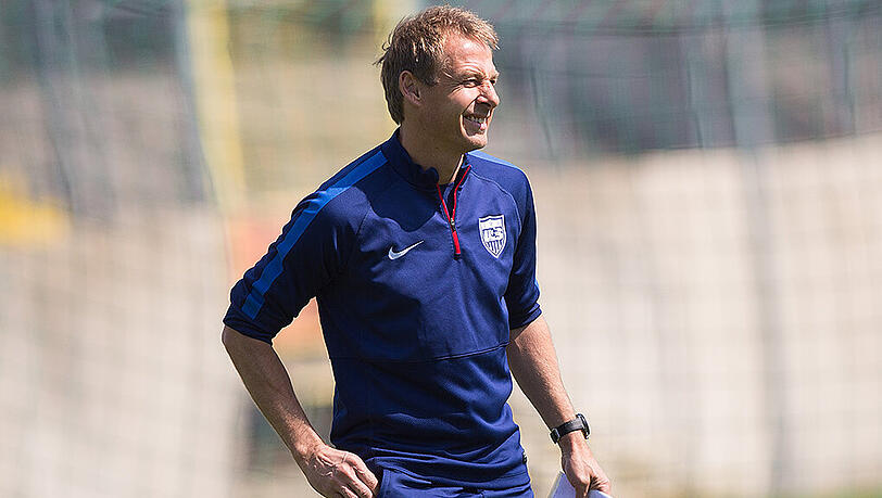 Jürgen Klinsmann trifft mit seinen US-Boys in Gruppe A auf Kolumbien, Costa Rica und Paraguay. Jürgen Klinsmann trifft mit seinen US-Boys in Gruppe A auf Kolumbien, Costa Rica und Paraguay.