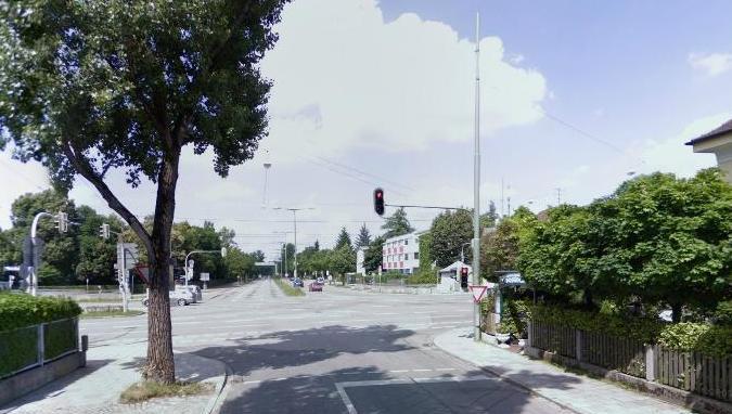 Die Kreuzung Menzinger Straße/Wintrichring Die Kreuzung Menzinger Straße/Wintrichring