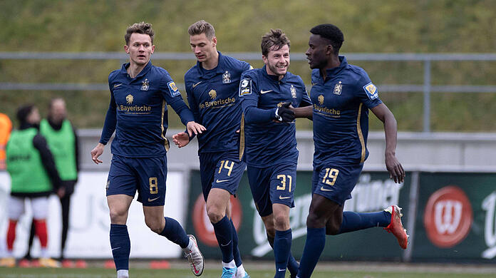 Nach zuletzt vier sieglosen Spielen in Folge fuhren die Löwen am Samstag beim FSV Zwickau endlich wieder einen Dreier ein.