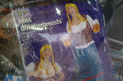 Aber das Miss-Oktöberbreasts-Kostüm hätte ihnen wohl auch nicht bessergestanden.
