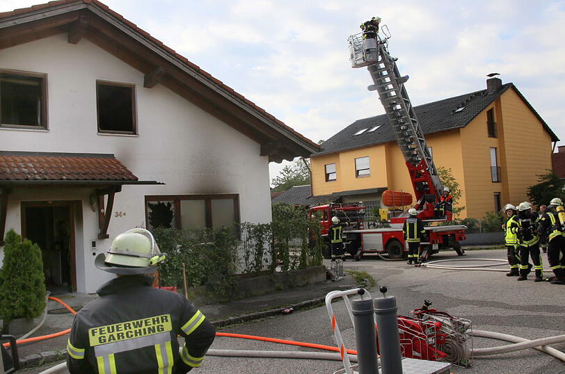 Das Haus in Garching wurde durch die Explosion stark beschädigt - der Schaden beträgt rund 100.000 Euro.