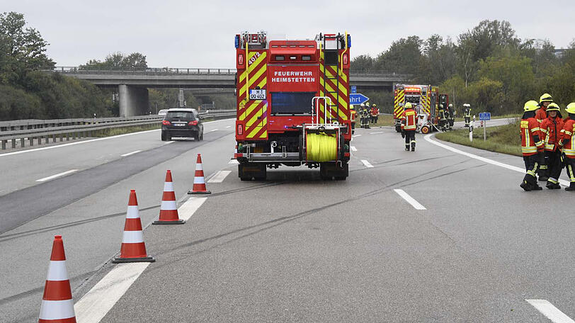 Bilder von der A94, auf der es am Sonntag zu einem Unfall mit einem 650-PS-Sportwagen gekommen ist. Die Bilder.