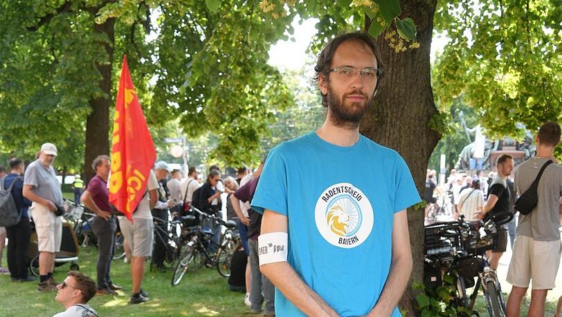 Für vier Wochen sollte Ingo Blechschmidt in Haft. Grundlage ist das PAG gewesen. Seitdem protestiert er seltener in München. Für vier Wochen sollte Ingo Blechschmidt in Haft. Grundlage ist das PAG gewesen. Seitdem protestiert er seltener in München.