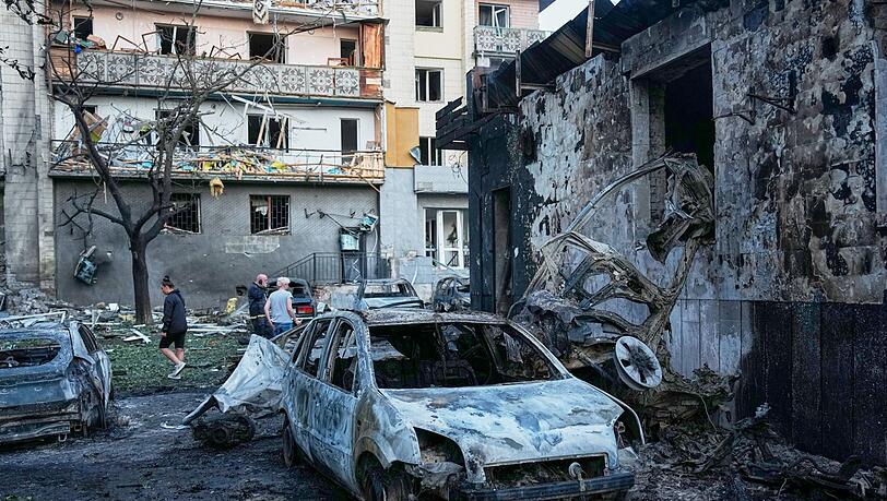 Russland hat die ukrainische Hauptstadt Kiew erneut massiv mit Raketen angegriffen. Russland hat die ukrainische Hauptstadt Kiew erneut massiv mit Raketen angegriffen.