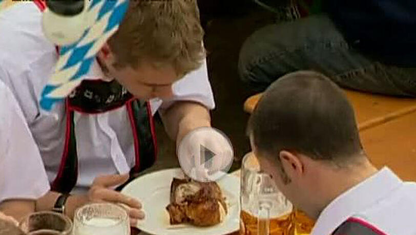 Genießen kann man die Wiesn nur mit frühzeitiger Reservierung Genießen kann man die Wiesn nur mit frühzeitiger Reservierung