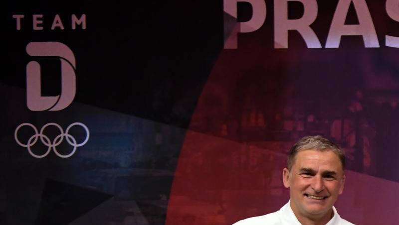 Hat wie viele Spieler noch Probleme mit der Zeitumstellung: Trainer Stefan Kuntz.