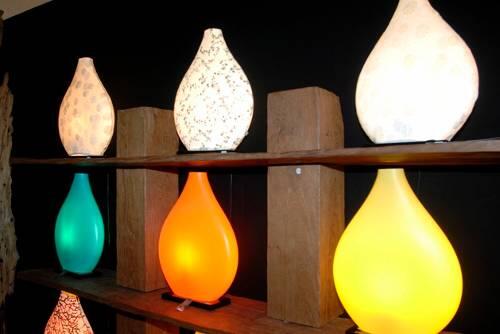 Sanftes Farbenspiel: Über die Form gibt es bei diesem Lampen-Modell keine Diskussion &ndash; bei den Farben.