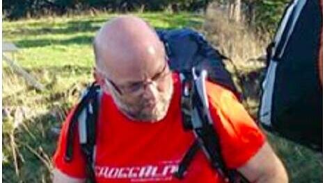 Der 49-jährige Dieter Kuttner aus Bruckmühl wollte am 31.10.2013 einen Gleitschirmflug vom Heuberg aus machen. Der 49-jährige Dieter Kuttner aus Bruckmühl wollte am 31.10.2013 einen Gleitschirmflug vom Heuberg aus machen.