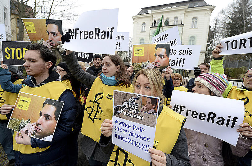 Protest gegen die Bestrafung des saudischen Bloggers Raif Badawi mit insgesamt 1000 Stockhieben.