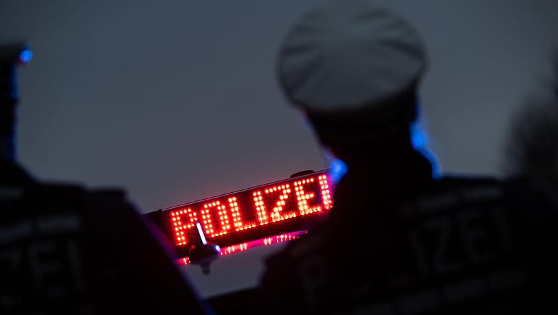 Wurde der Brand vorsätzlich gelegt? Die Ermittlungen laufen auf Hochtouren. (Symbolbild)
