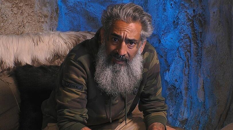 Schauspieler und DJ Senay Gueler beendet das TV-Projekt "Promi Big Brother".