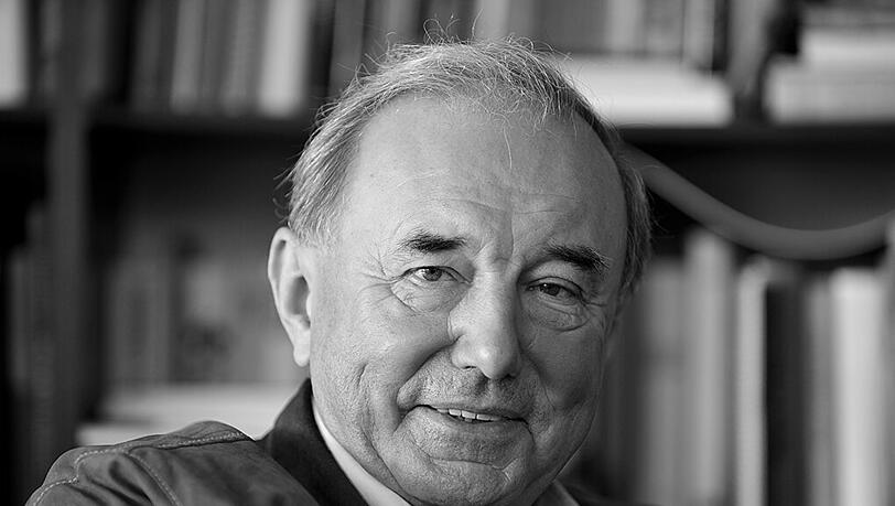 Bernhard Jagoda, der damalige Präsident der Bundesanstalt für Arbeit, ist in der Nacht zum 19.06.2015 im Alter von 74 Jahren gestorben. Bernhard Jagoda, der damalige Präsident der Bundesanstalt für Arbeit, ist in der Nacht zum 19.06.2015 im Alter von 74 Jahren gestorben.