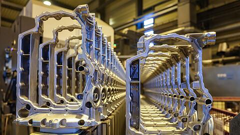 Branchenexperten sehen gute Chancen f&uuml;r Autozulieferer, sich neue Gesch&auml;ftsfelder im R&uuml;stungsbereich zu erschlie&szlig;en. Etwa mit der Fertigung von Karosserieteilen, Antriebskomponenten aber auch Fahrzeug- und Assistenzsystemen. (Symbolbild)