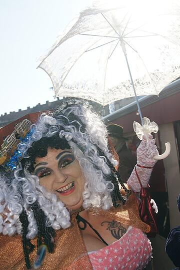 So feiert München Fasching auf dem Viktualienmarkt - sehen Sie hier die Bilder...