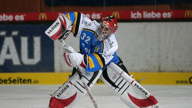 Jochen Reimer spielt mit der EHC München in der 2. Liga. Jochen Reimer spielt mit der EHC München in der 2. Liga.