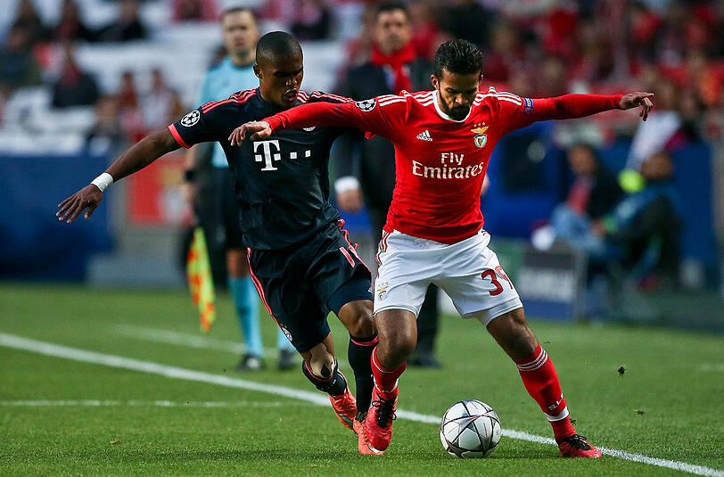 Douglas Costa: Note 3. Versuchte, die linke Abwehrseite von Benfica aufzureißen. Kam nicht richtig in Tritt, seine Aktionen konnten das Spiel nicht gewünscht öffnen. Einige Ballverluste. Pech mit seinem Linksschuss an den Pfosten (60.). Gegen Ende stärker.