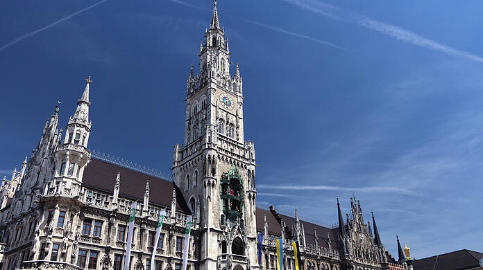 Der Haushaltsentwurf entfacht im Rathaus wieder einmal kontroverse Diskussionen. (Symbolbild)