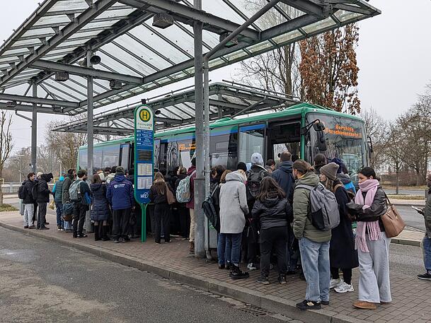 Der Bus X660 in Richtung Forschungszentrum Garching um 8.54 Uhr.