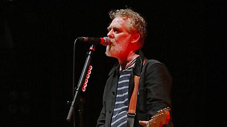Glen Hansard, hier w&auml;hrend eines Auftritts in London vor wenigen Wochen, ist k&uuml;rzlich bei einem Motorradunfall verstorben.