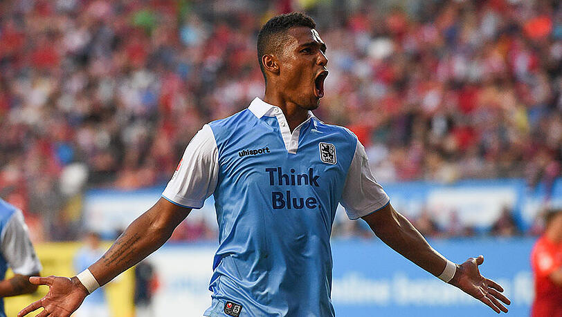 Löwen-Knipser Rubin Okotie erklärt seinen Wechsel zum TSV 1860. Löwen-Knipser Rubin Okotie erklärt seinen Wechsel zum TSV 1860.