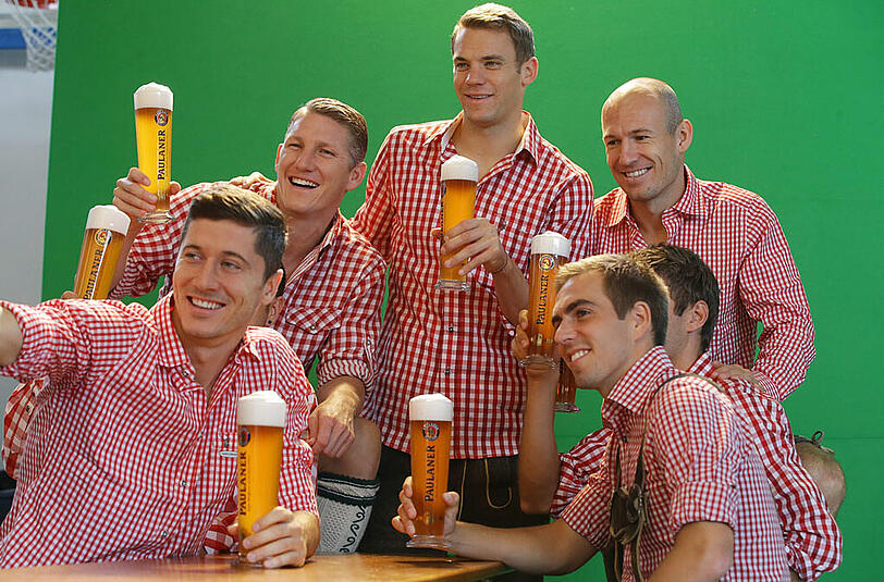 Das Lederhosen-Shooting des FC Bayern bei Paulaner: die besten Bilder.