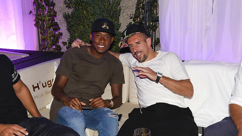 Fleißige H'ugo's-Gänger: Die Bayern-Stars David Alaba und Franck Ribéry. Fleißige H'ugo's-Gänger: Die Bayern-Stars David Alaba und Franck Ribéry.