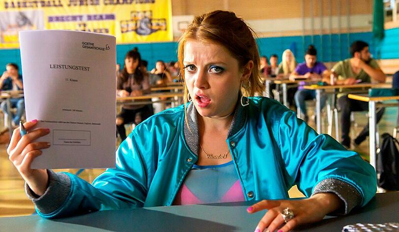 Ab Donnerstag, 26. Oktober, ist Jella Haase wieder als Chantal in "Fack ju Göhte" zu sehen.