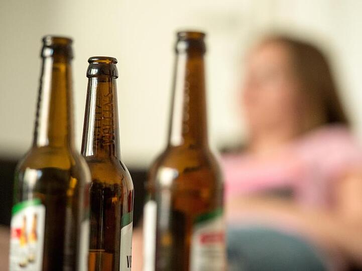 Für die Untersuchung analysierten die Forscher Daten zum Alkoholkonsum von Menschen von 15 bis 99 Jahren aus 189 Ländern für die Jahre 1990, 2010 und 2017.