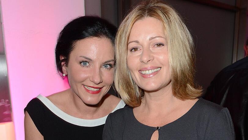Die Schauspielerinnen Marisa Burger (Miriam Stockl) und Karin Thaler (Marie Hofer) sind seit der ersten Episode der "Rosenheim-Cops" dabei.