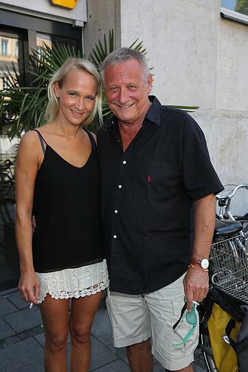 Konstantin Wecker mit Ehefrau Annik