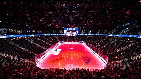 Ein Hingucker: Der SAP Garden wurde am 27. November mit einem Spiel des EHC gegen die Buffalo Sabres eröffnet.