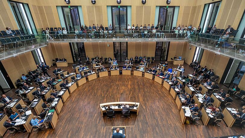 Grünes Licht für den Bundeshaushalt und andere Gesetze: Der Bundesrat tagt.