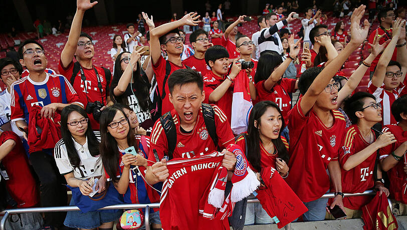 Der FC Bayern machte mit seiner China-Reise viele Fans glücklich. Der FC Bayern machte mit seiner China-Reise viele Fans glücklich.