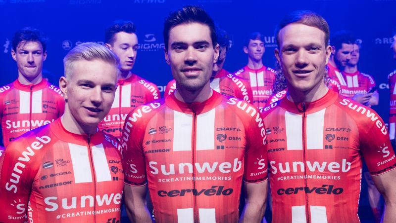Tom Dumoulin (M) ist der Star des Sunweb-Teams.