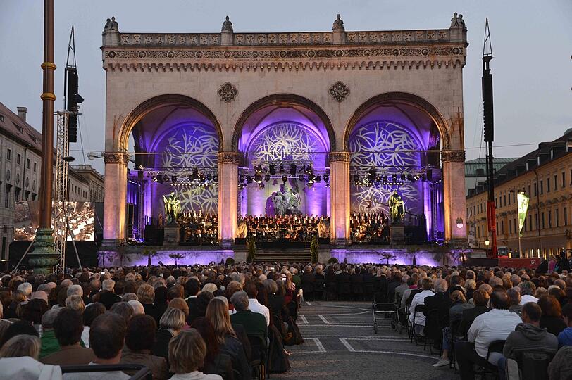 Normalerweise spielen die beiden Orchester bei „Klassik am Odeonsplatz“ in der Feldherrnhalle.