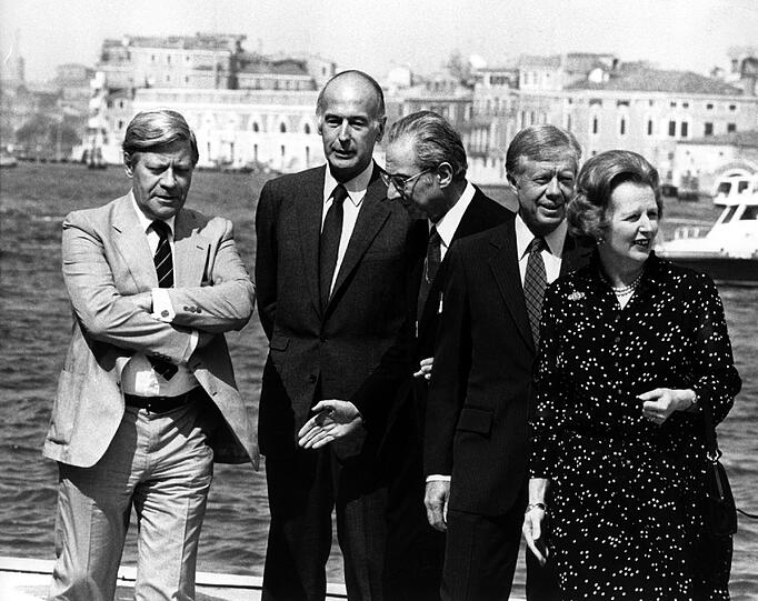 Im Kreis der Mächtigen der Welt: Thatcher mit Helmut Schmidt, Frankreichs Staatspräsident Valery Giscard D'Estaing, Italiens Ministerpräsident Francesco Cossiga und US-Präsident Jimmy Carter 1980 auf dem Wirtschaftsgipfel in Venedig.