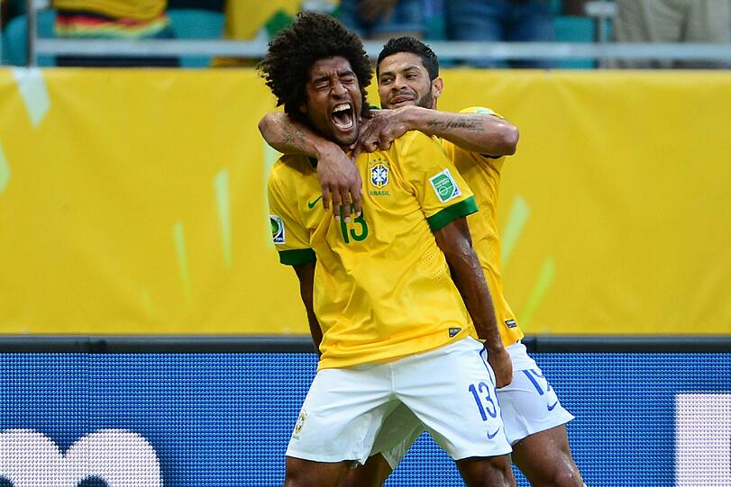 Dante:Nebenrolle mit Jokerpotenzial.Der Lockenkopf kommt in Brasiliens Innenverteidigung erstmal nicht am neuen PSG-Bollwerk Thiago Silva und David Luiz vorbei &ndash; anders als der Ex-Bayer Luiz Gustavo (Wolfsburg), der im defensiven Mittelfeld auf einen Stammplatz hoffen kann. Rafinha hat&rsquo;s bekanntlich nicht ins Aufgebot geschafft.