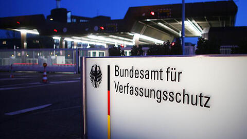 Hans-Georg Maaßen: "Wir halten es für notwendig, dass wir nicht nur rein defensiv tätig sind".