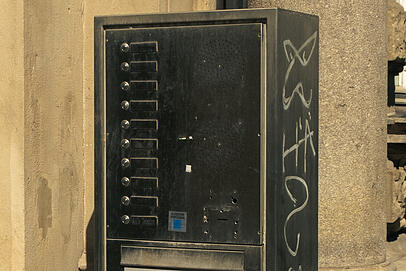 Hier klingelt schon länger keiner mehr: Seit 2018 wird das Gebäude an der Pappenheimstraße schon nicht mehr genutzt.