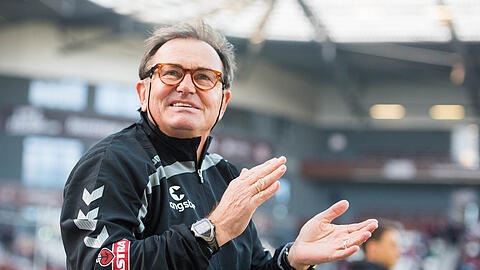 Rückkehr in die Allianz Arena: Ex-Löwen-Coach Ewald Lienen ist nun Trainer des FC St. Pauli.