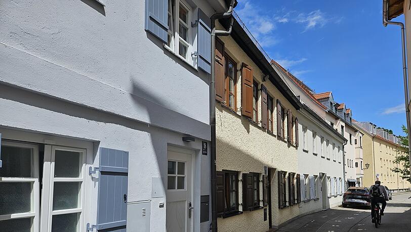 Ein Stück alte Au: Am Herrgottseck heißt diese Straße, die heute fast anmutet, wie eine historische Filmkulisse. Ein Stück alte Au: Am Herrgottseck heißt diese Straße, die heute fast anmutet, wie eine historische Filmkulisse.
