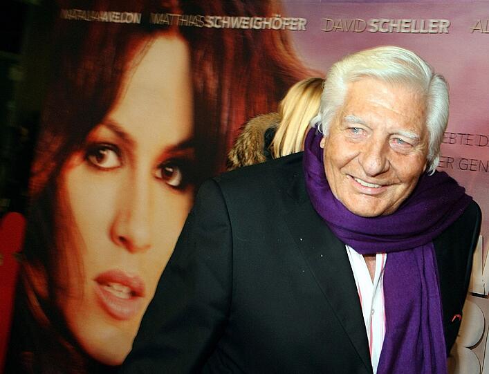 Playboy-Legende, Kunstsammler und Fotograf: Hier kommt Gunter Sachs im Januar 2007 zur Premiere des Films "Das wilde Leben" in den Münchner Mathäser Filmpalast.
