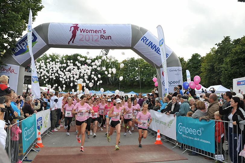 Rosa Frauenpower im Olympiapark: Die Bilder vom Women's Run 2012.
