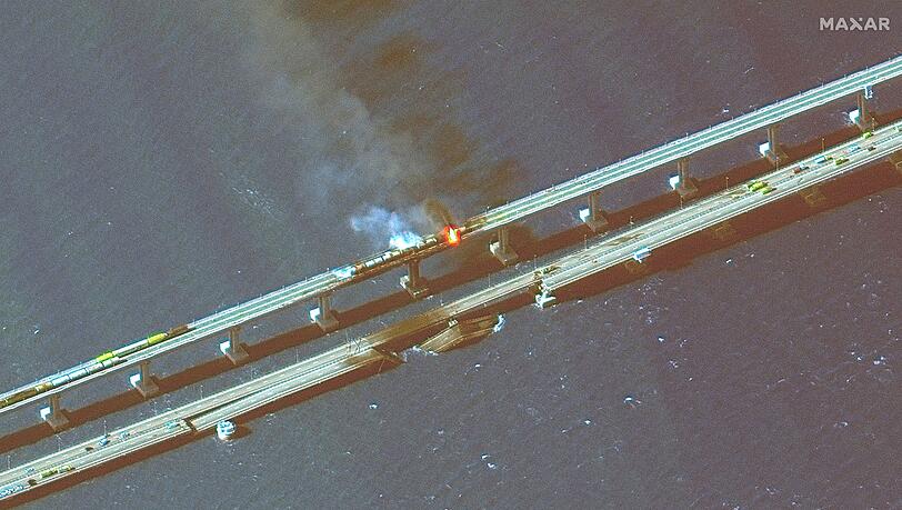 Die Krim-Brücke verbindet die Halbinsel mit Russland: Wer oder was steckt hinter der Explosion? Die Krim-Brücke verbindet die Halbinsel mit Russland: Wer oder was steckt hinter der Explosion?
