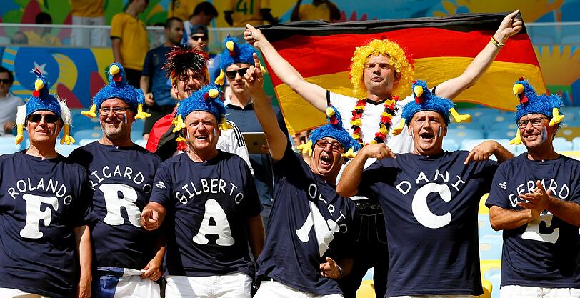 Aber nicht nur in Deutschland wird gefeiert - auch im Stadion, dem legendären Maracana, feiern die Fans!
