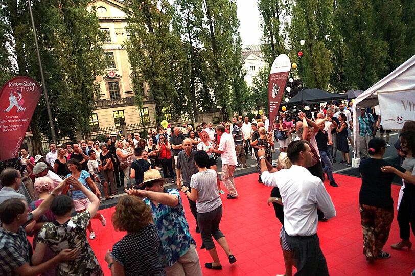 Die besten Bilder vom Streetlife-Festival und Corso Leopold.