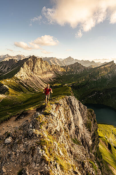 Egal ob entspannt oder anspruchsvoll – das Hotel Sonnenhof ist der ideale Ausgangspunkt für Wandertouren jedes Schwierigkeitsgrads. Egal ob entspannt oder anspruchsvoll – das Hotel Sonnenhof ist der ideale Ausgangspunkt für Wandertouren jedes Schwierigkeitsgrads.