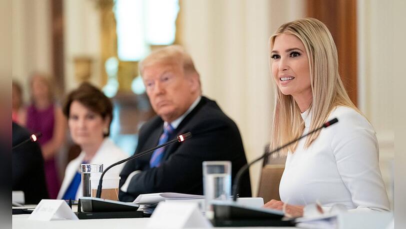 Ivanka Trump hat sich zur Anklage ihres Vaters Donald Trump geäußert.